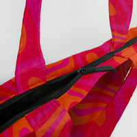 Festival Marble Tote Hand