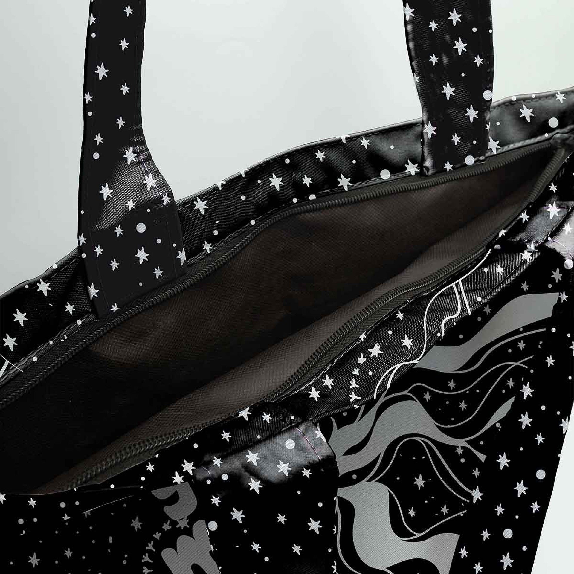 Live In Your Magic Tote Hand